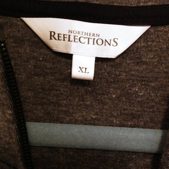 Northern Reflections Zip Hoodie XL - Picture 3 of 3